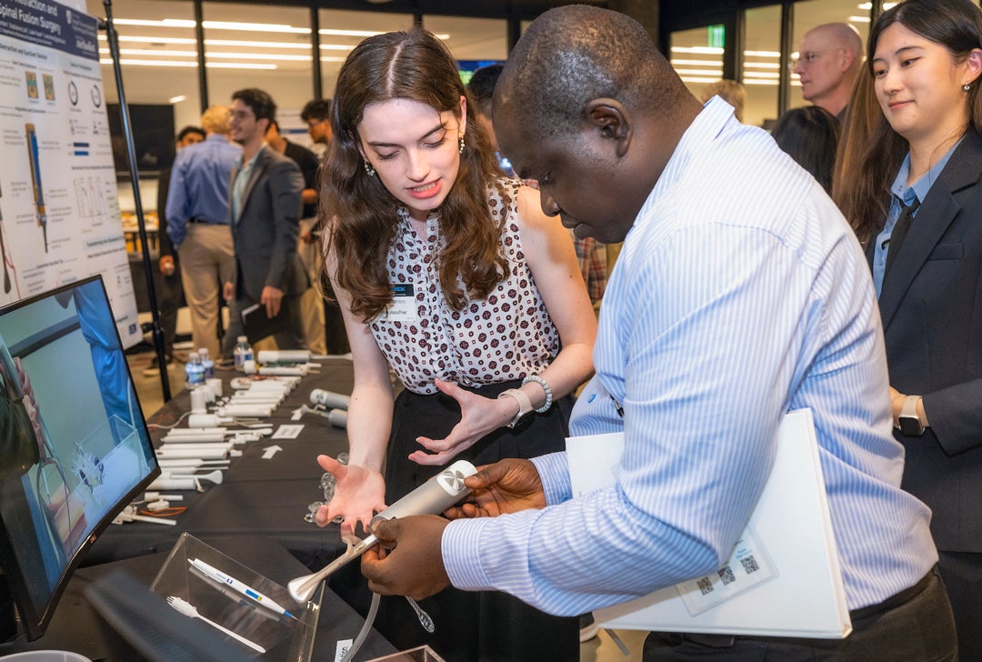 Photo of VacuTrac device demonstration