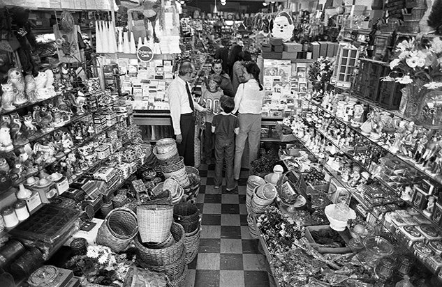 Don and Alice Klinger, owners of Variety Fair 5 & 10, 1980. Houston Post collection