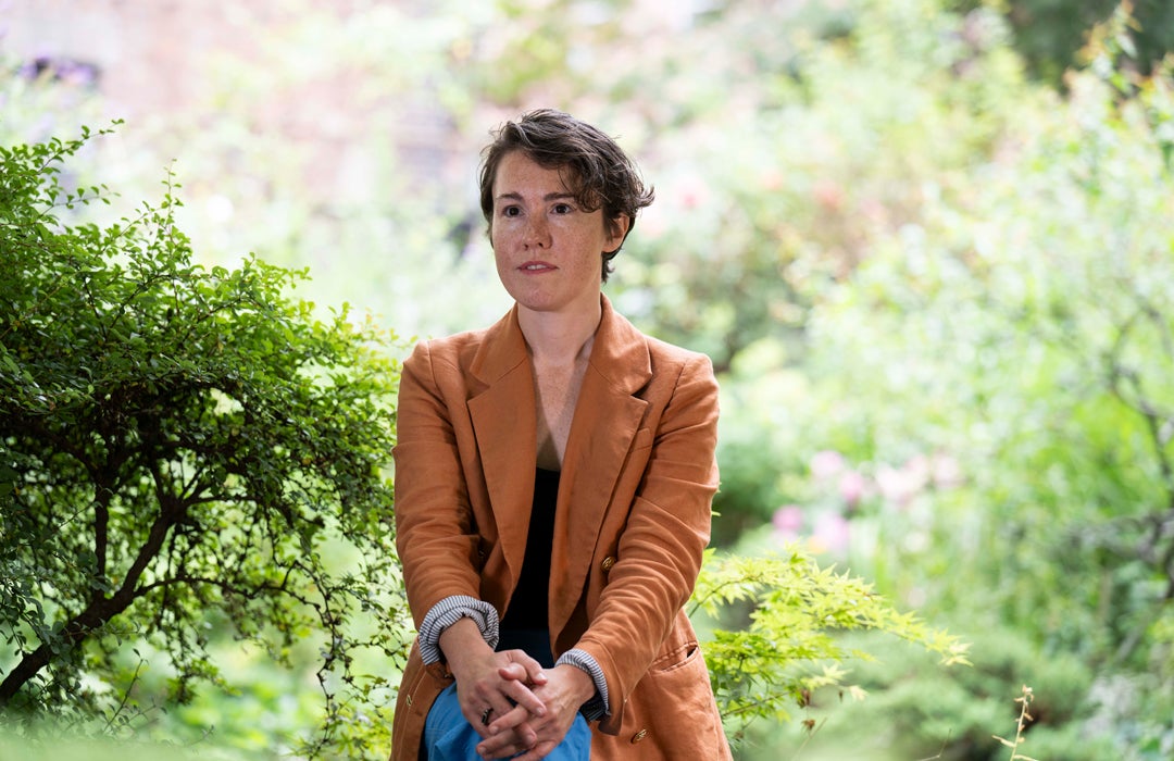Photo of Caroline Shaw outside