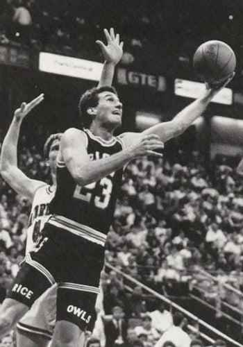 Archival photo from Campanile 1989 of Glenn Youngkin