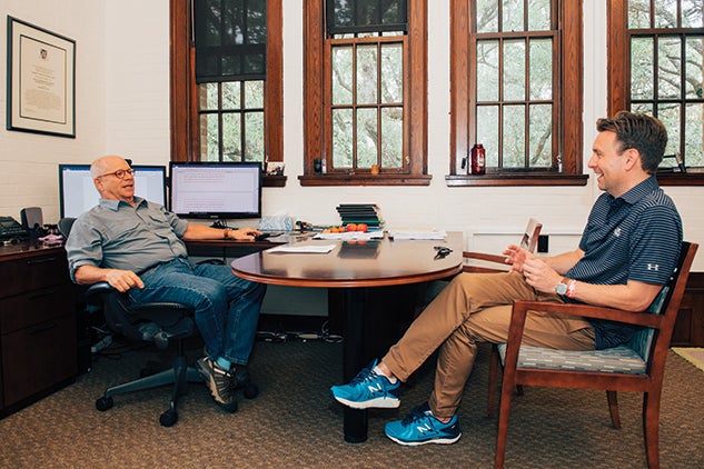 Bon Stein interviews Josh Earnest. Photo by Tommy LaVerne