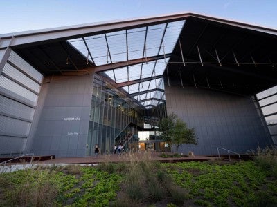 Photo of Sarofim Hall building